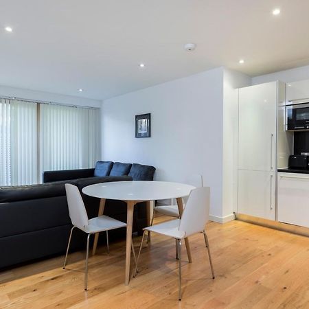 East Croydon Apartments - Just 3 Mins Walk To East Croydon Station Bagian luar foto