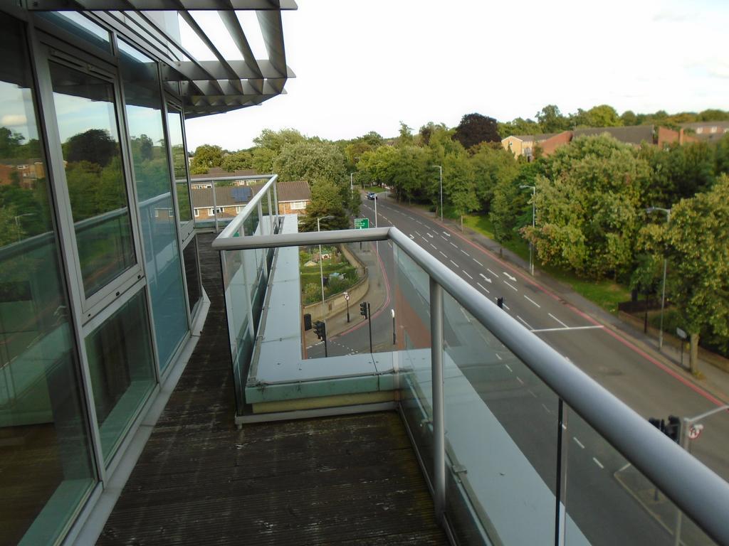East Croydon Apartments - Just 3 Mins Walk To East Croydon Station Bagian luar foto
