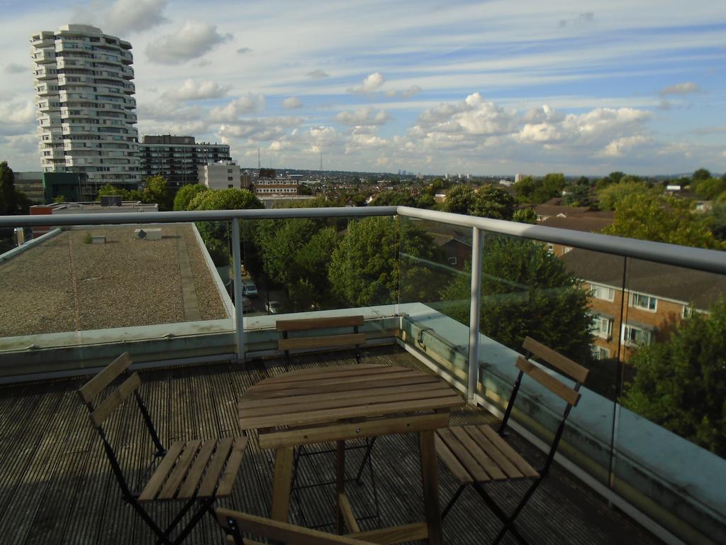 East Croydon Apartments - Just 3 Mins Walk To East Croydon Station Bagian luar foto