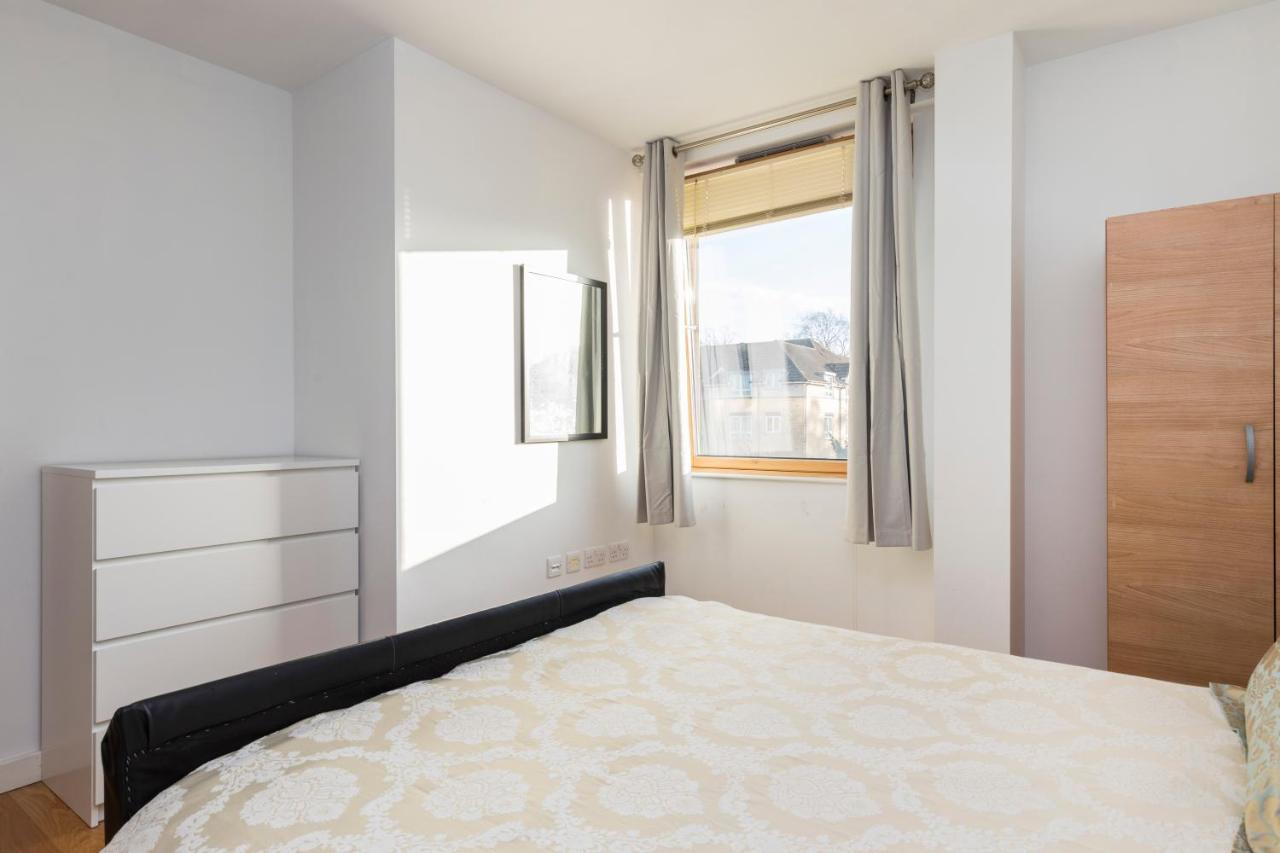 East Croydon Apartments - Just 3 Mins Walk To East Croydon Station Bagian luar foto